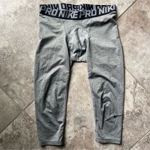 Nike Men’s Pro Cool 3/4 Compression Tights 703082-091 Carbon Heather USED